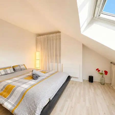 Nid Sous Les Toits Duplex شقة فونتانبلو
